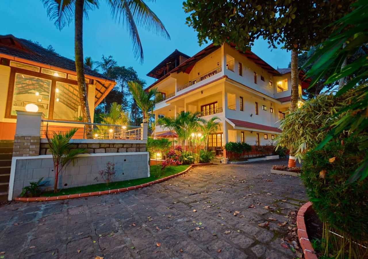 Ushasree Wayanad Heritage Premium Pool Resort By Voye Homes Ambalavayal Kültér fotó