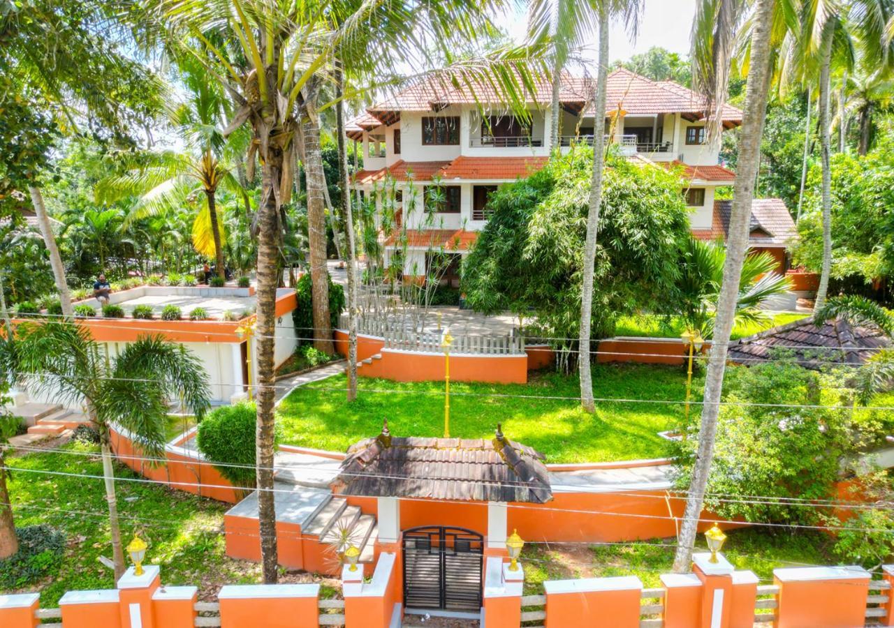 Ushasree Wayanad Heritage Premium Pool Resort By Voye Homes Ambalavayal Kültér fotó